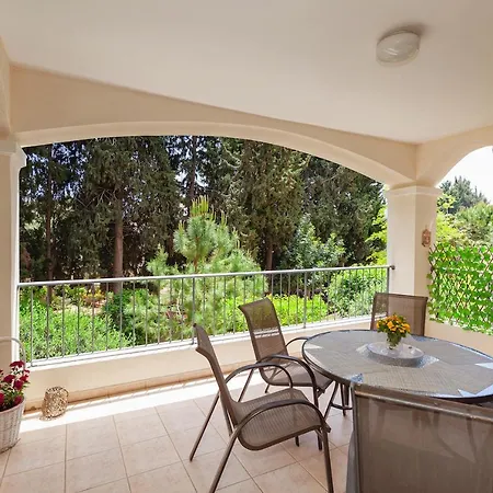 Appartamento In Hesperides Gardens